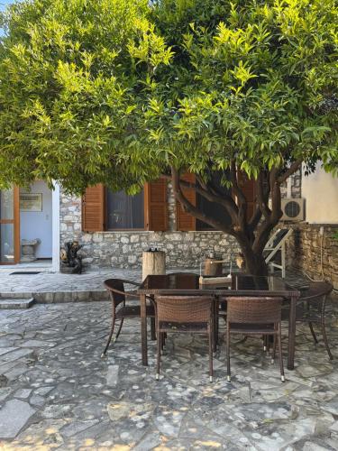 Agora Serenity Retreat in Pythagoreio, Greece