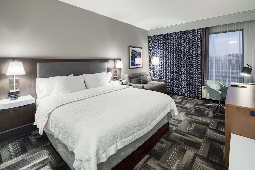 Hampton Inn Louisville Northeast - photo 13