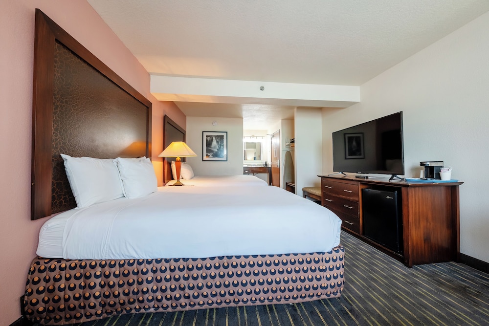 District Hotel by OYO Portland Convention Center - photo 13