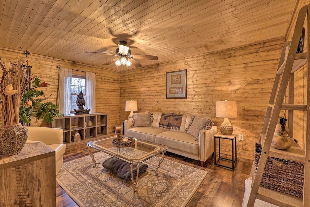 Charming Log Cabin at Double JJ Ranch Resort - photo 11