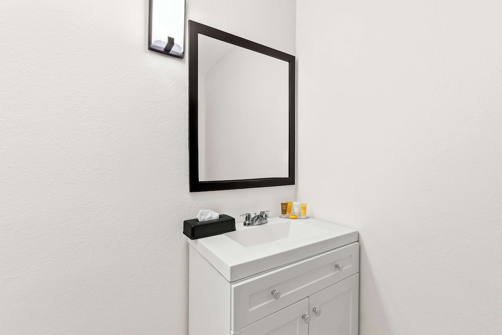 Sonesta Essential Beaumont - photo 19