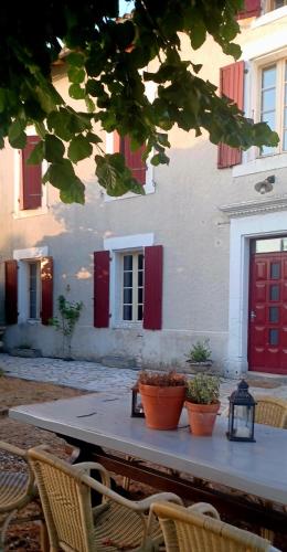 Gites Les Lignons — hotel in La Rochefoucauld