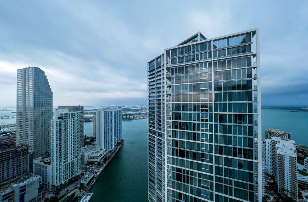Private Residences at ICON Twr3 by JOS17 - photo 98