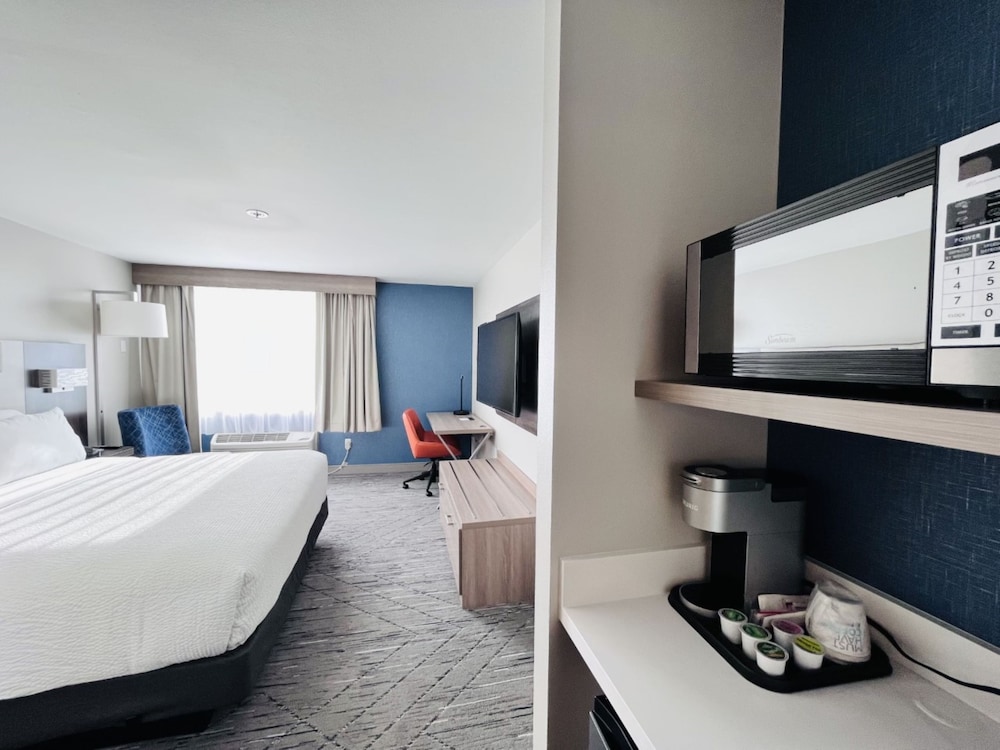 Holiday Inn Express Federal Way Seattle South by IHG - photo 20