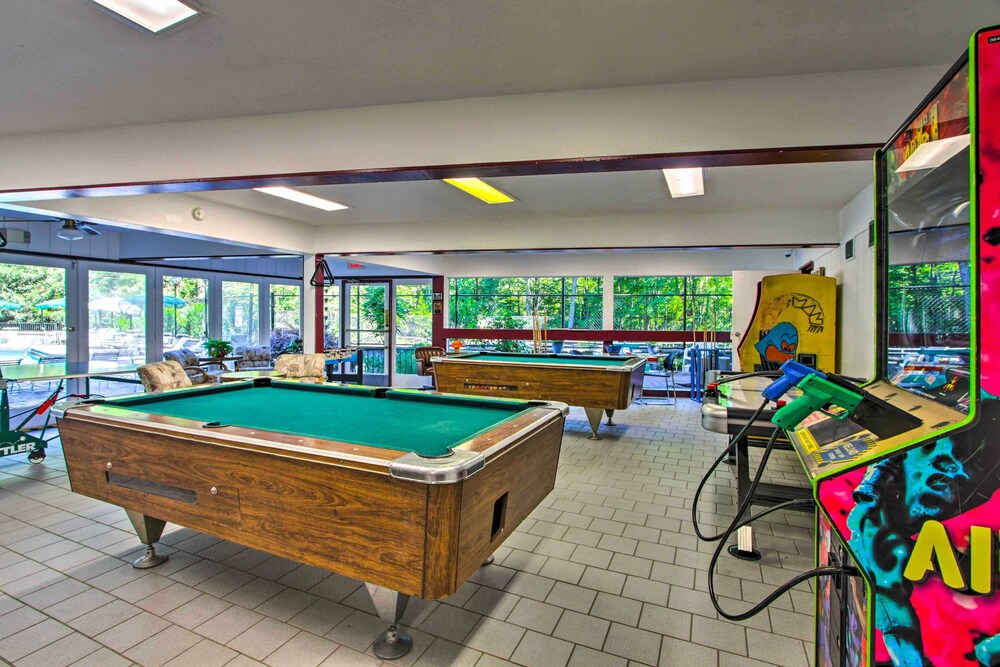 Woodsy Retreat with Fire Pit And Resort Amenities - photo 42
