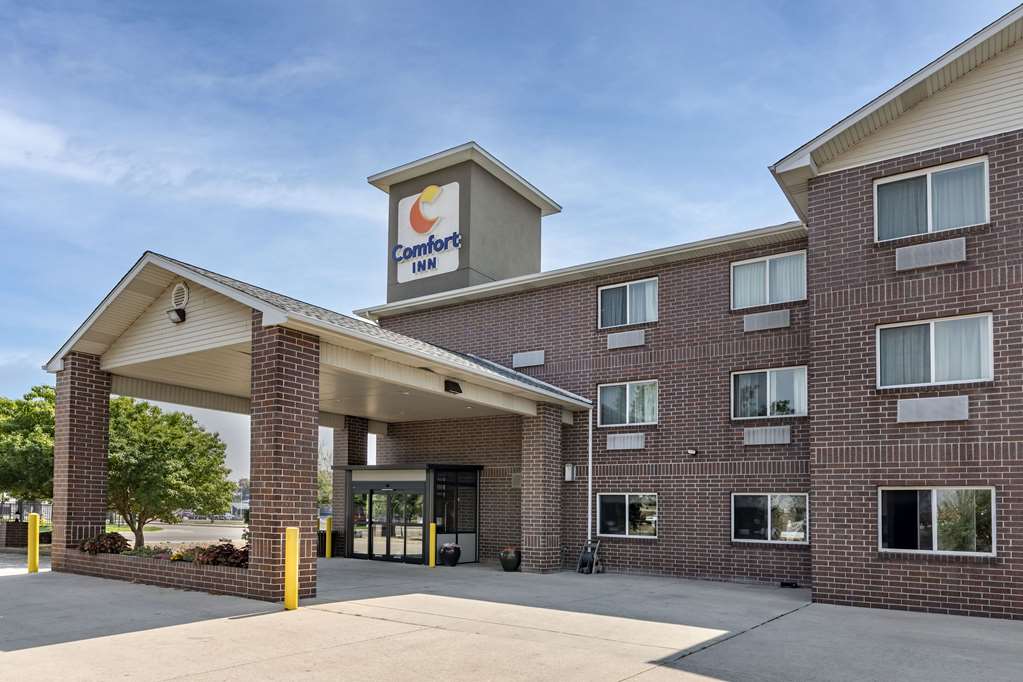 Comfort Inn Denver West Arvada Station - photo 3