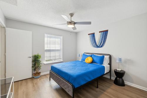 CB 3504 103 Fayetteville Oasis I Modern Comfy — 4-Star Luxury Hotel in Fort Bragg, United States
