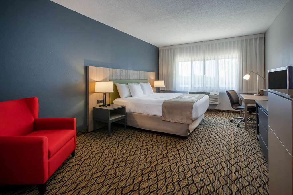 Days Inn & Suites by Wyndham Rochester Hills MI - photo 5
