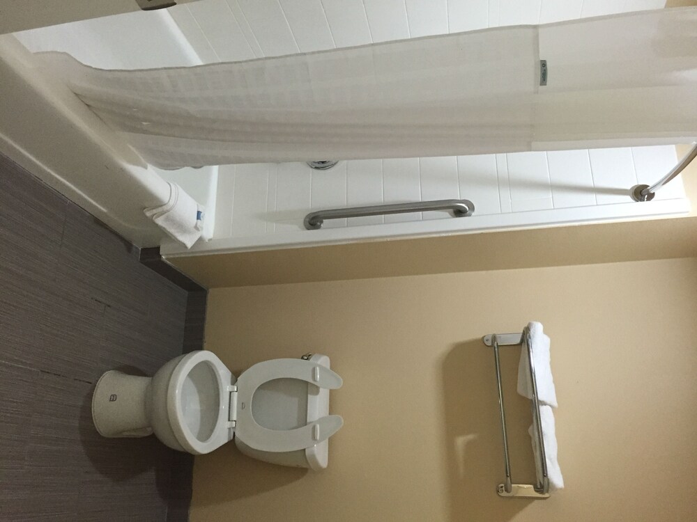 Downtowner Inns & Suites - photo 28