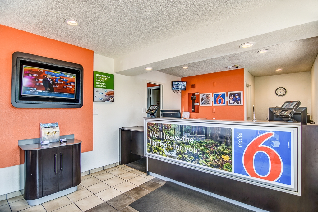 Motel 6 Stockton CA Charter Way West - photo 29