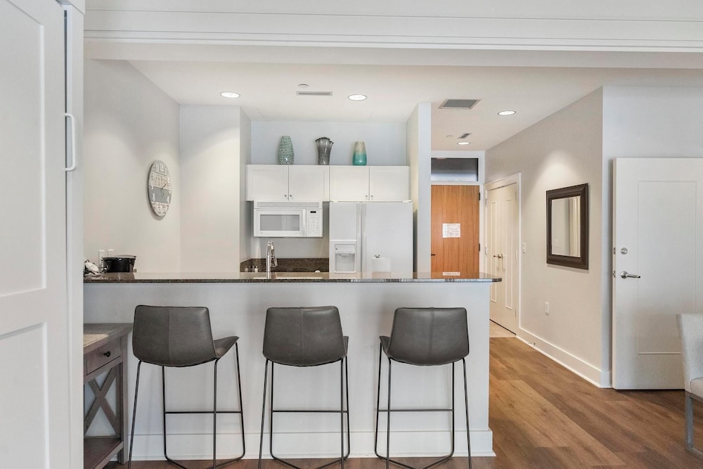 Village Suites Bay Harbor - photo 31
