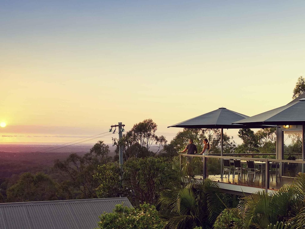 Mercure Clear Mountain Lodge — 4-Star Luxury Hotel in Cashmere, Australia