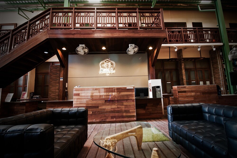 Art Hotel Sanamchai