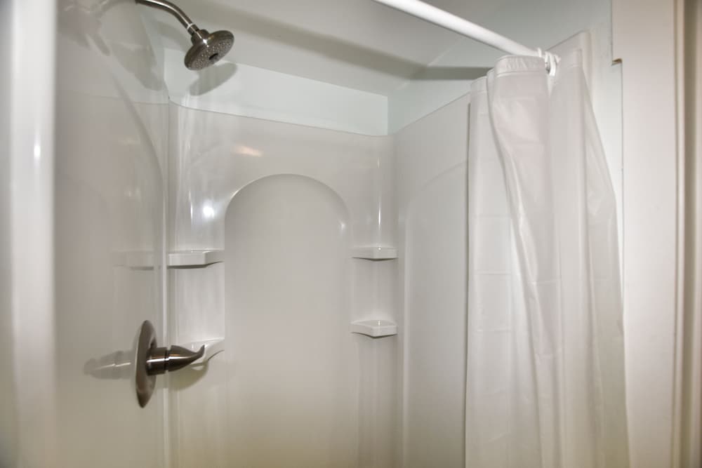 1109 Waters Edge Resort 1 Bedroom Condo by RedAwning - photo 19