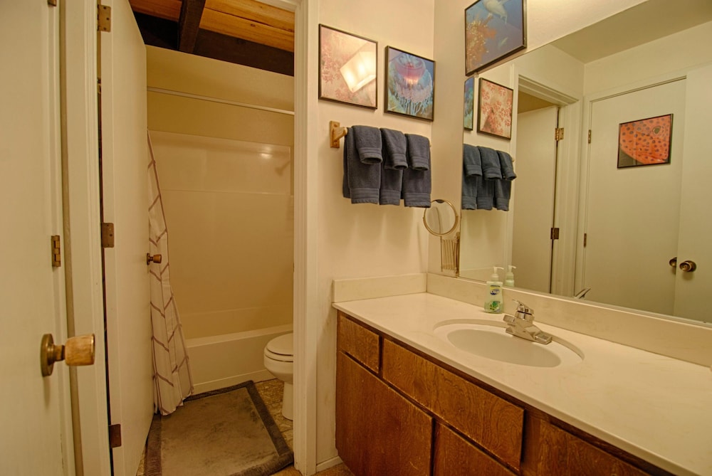 Vidor Village - photo 6