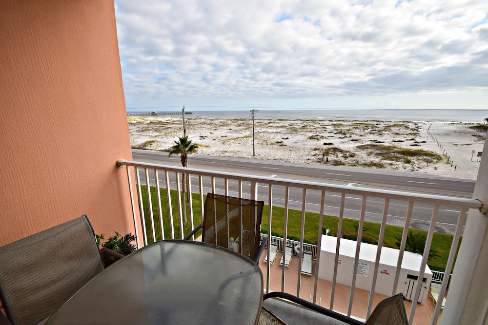 Grand Beach Resort 411 by RedAwning - photo 12