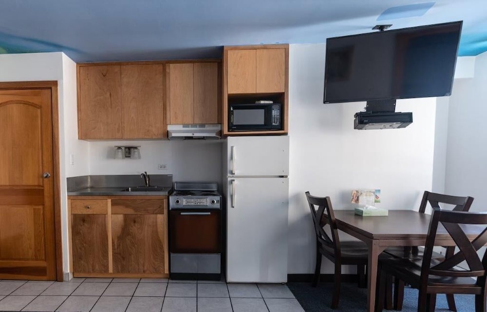 Holiday Surf Hotel - photo 28