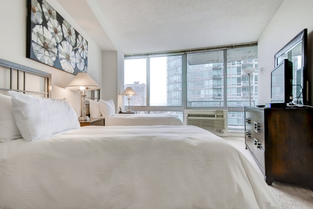 Global Luxury Suites at Exchange - photo 3