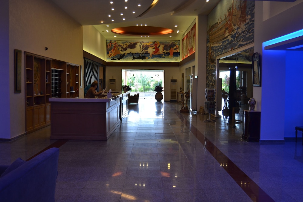 Platinum Hotel — Tyre — photo 2