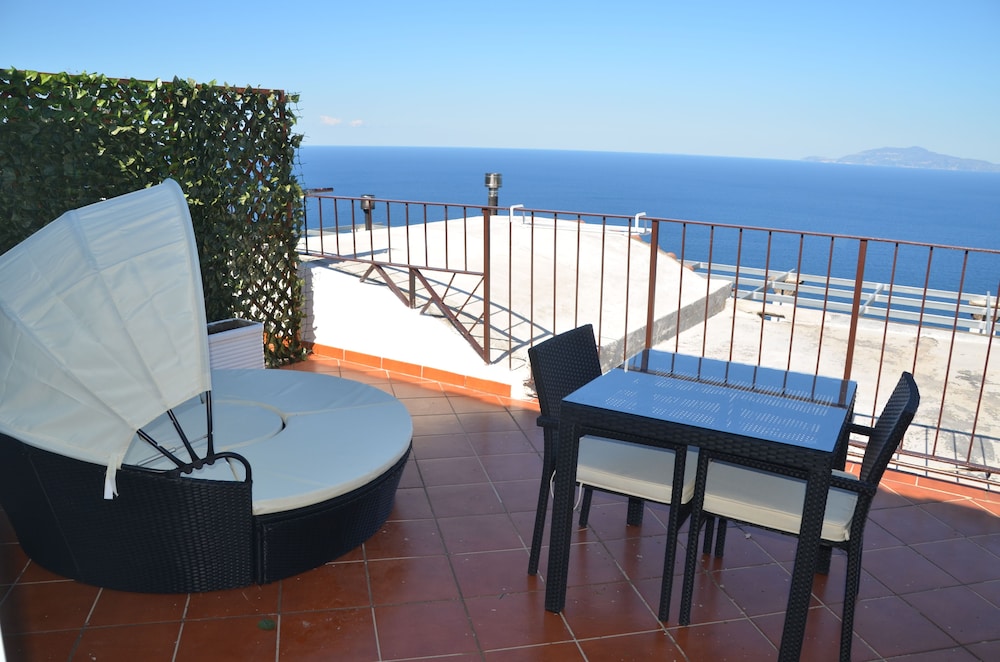 B&B Il Paradiso di Capri — 4-Star Luxury Hotel in Anacapri, Italy