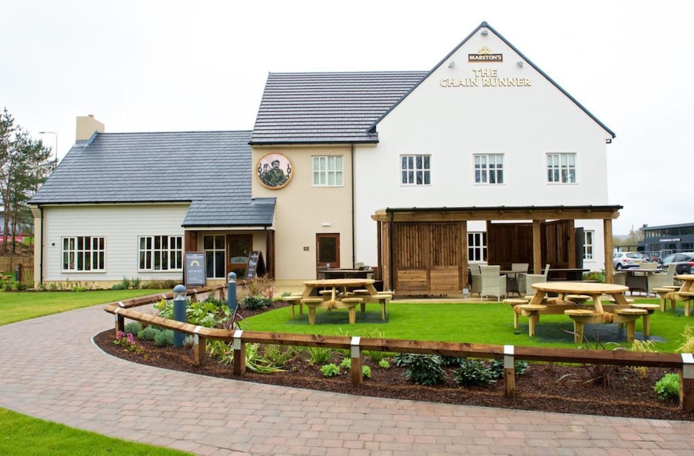 Chain Runner Livingston by Marston's Inns — 4-Star Luxury Hotel in Livingston, United Kingdom