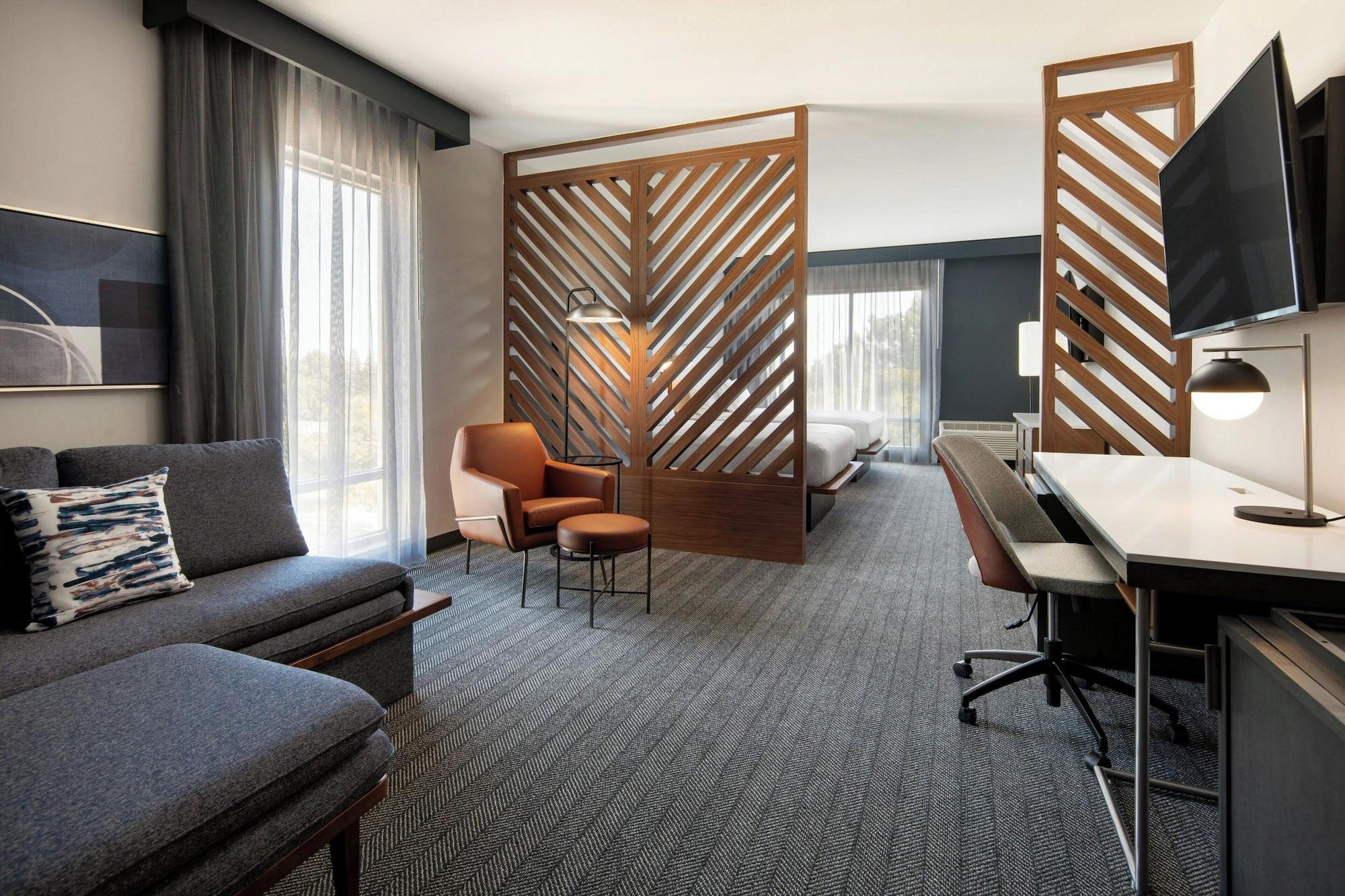Courtyard by Marriott Fresno Clovis - photo 13
