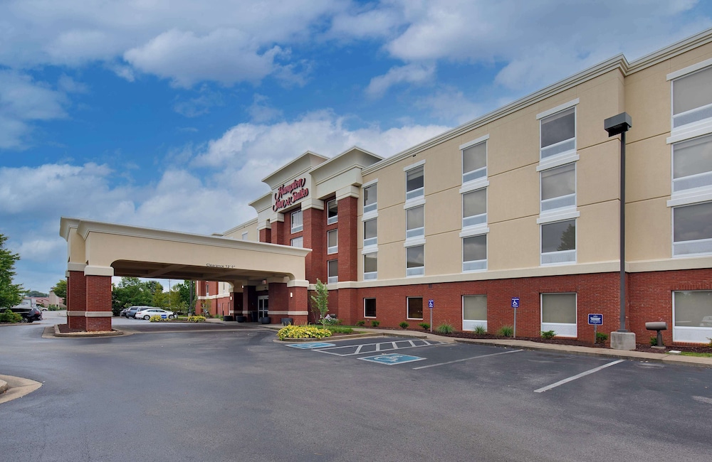 Hampton Inn & Suites Murfreesboro - photo 46