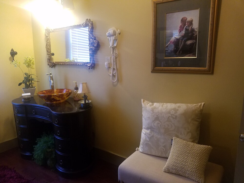 Gibbs Street Manor - photo 24