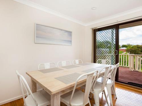 Sunsets Pet Friendly 10 Mins Walk to Beach — hotel in Culburra Beach