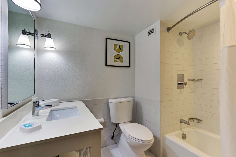 Wyndham Garden San Antonio Airport - photo 33