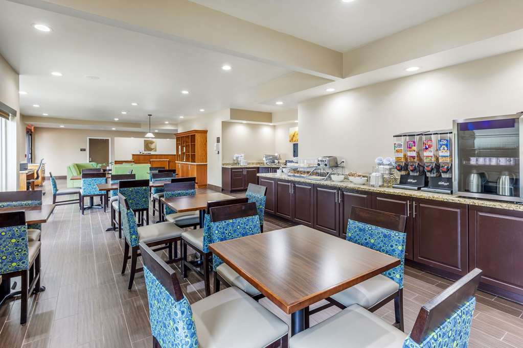 Comfort Inn & Suites Temple Medical Center - photo 37