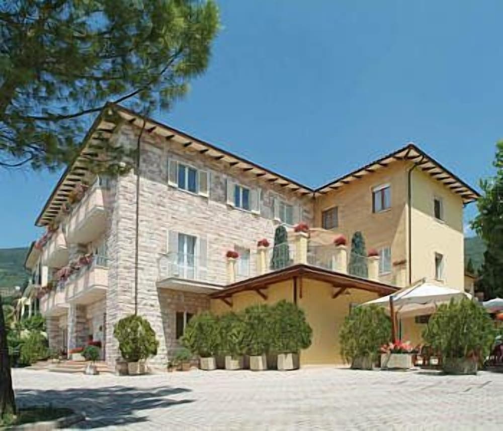 Viole Country Hotel in Assisi, Italy
