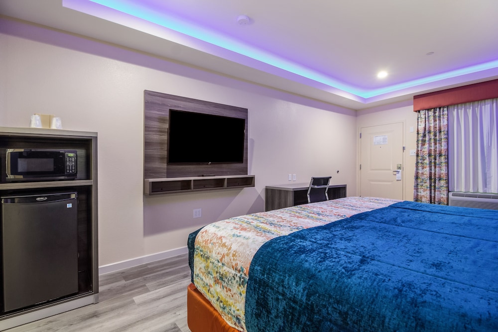 Scottish Inn & Suites Houston Willowbrook - photo 6