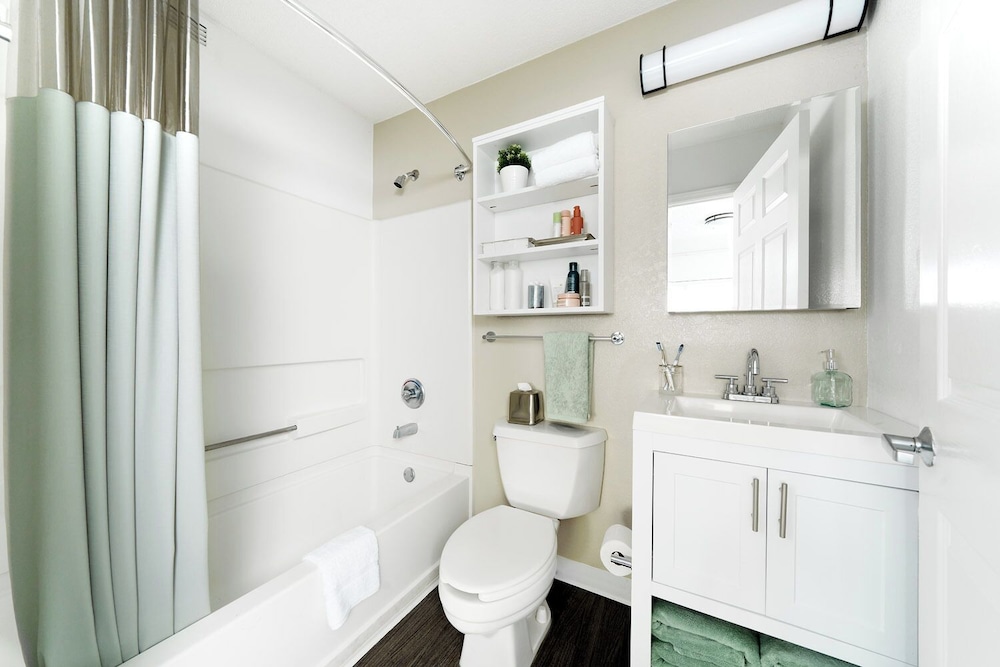 InTown Suites Extended Stay Atlanta Cumming - photo 20