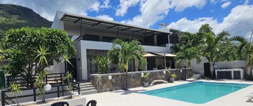 Endless Summer Apartments Tourism Permit Certified — 4-Star Luxury Hotel in Tamarin, Mauritius