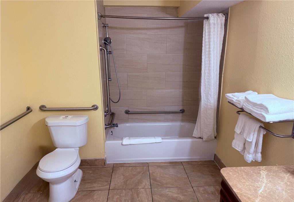 Days Inn by Wyndham St. Petersburg Tampa Bay Area - photo 20