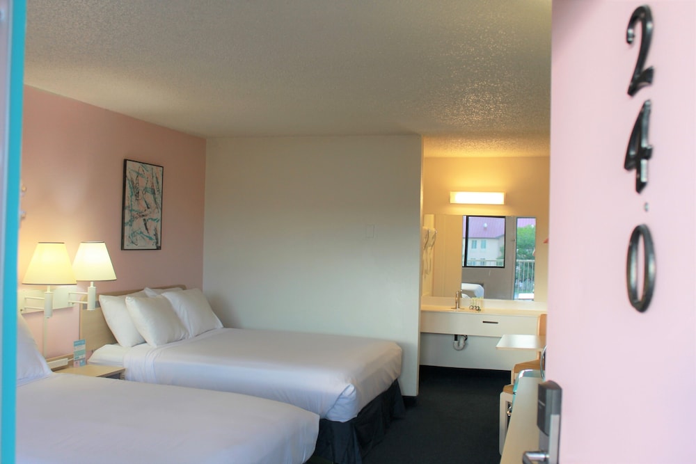 LuLu Hotel Silver City - photo 7