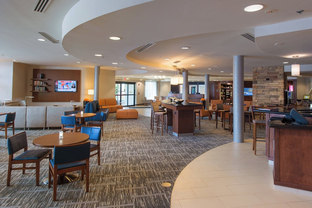 Courtyard by Marriott Canton - photo 5