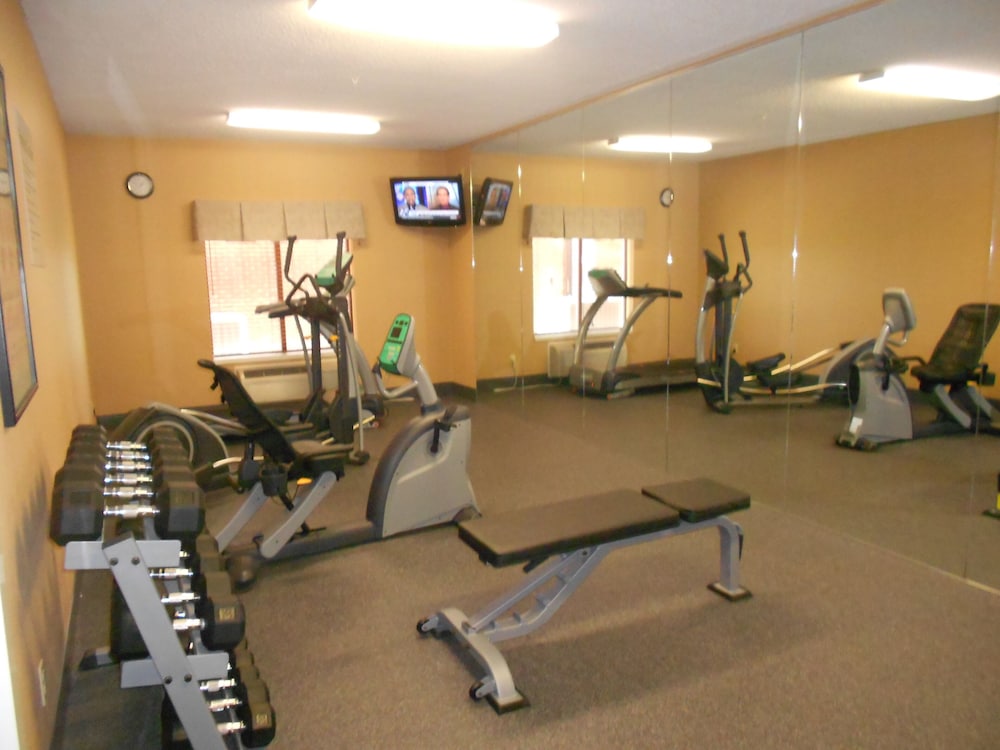 Holiday Inn Express & Suites Lancaster by IHG - photo 54