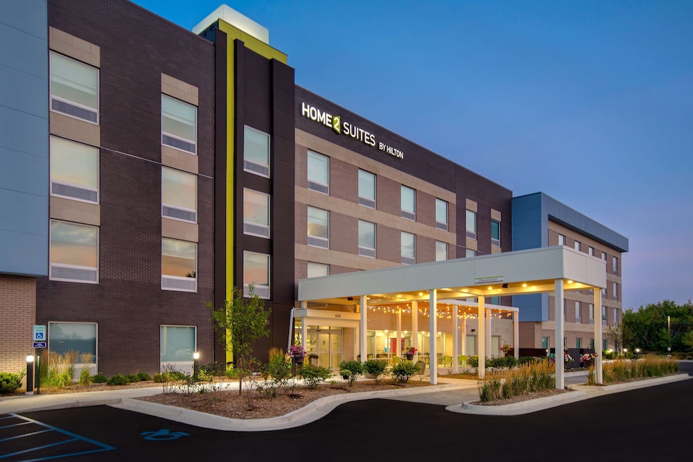 Home2 Suites by Hilton Grand Rapids Airport - photo 43