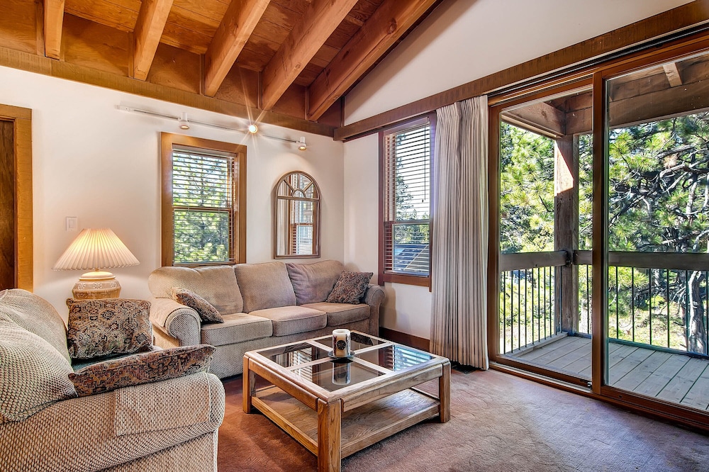 Less Than 1 Mile to Northstar Resort Getaway with Balconies - photo 24
