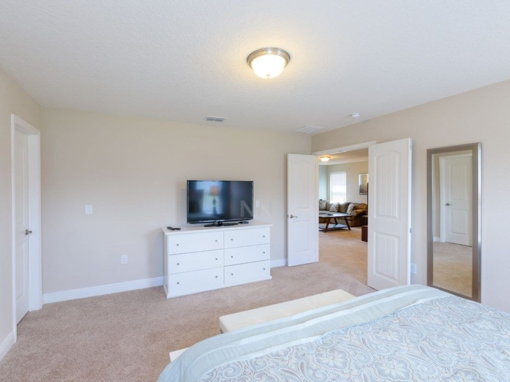 Fv61781 Solterra Resort 5 Bed 4.5 Baths Villa - photo 8