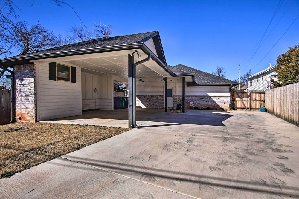Modern OKC Retreat: Half mile to Plaza District - photo 16