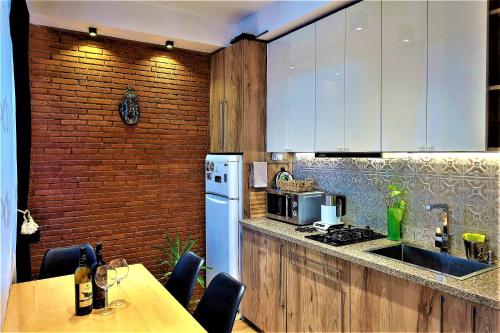 Very Center of the Old City Stylish apartment