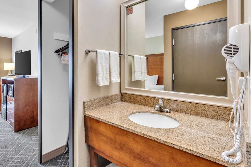 Comfort Inn Denver West Arvada Station - photo 31