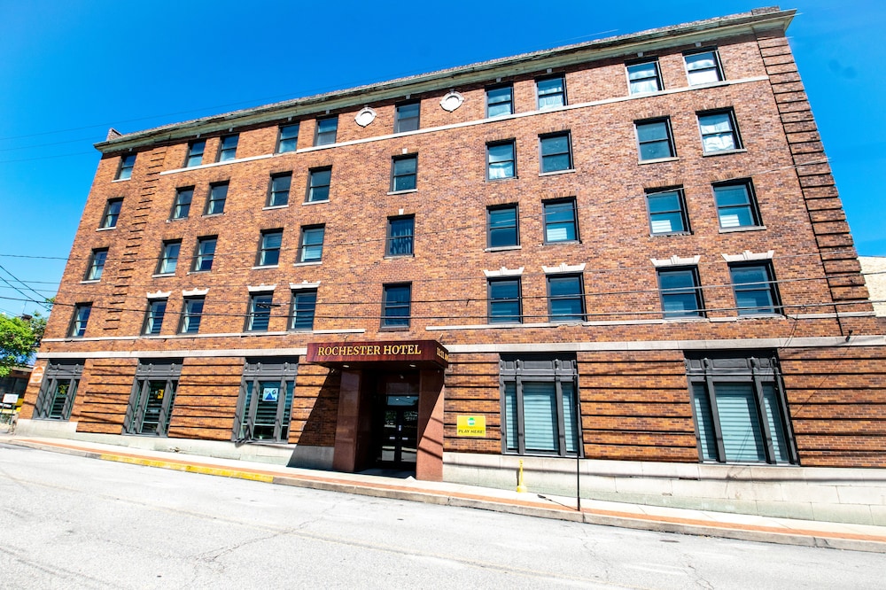 Rochester Hotel — Rochester