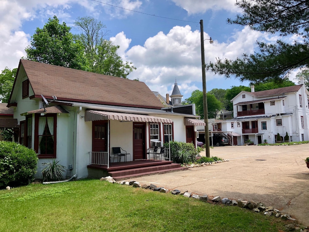 Gold Inn Hot Springs - photo 31