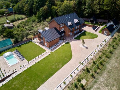 Rustyfox - carbon neutral hotel in Unknown City