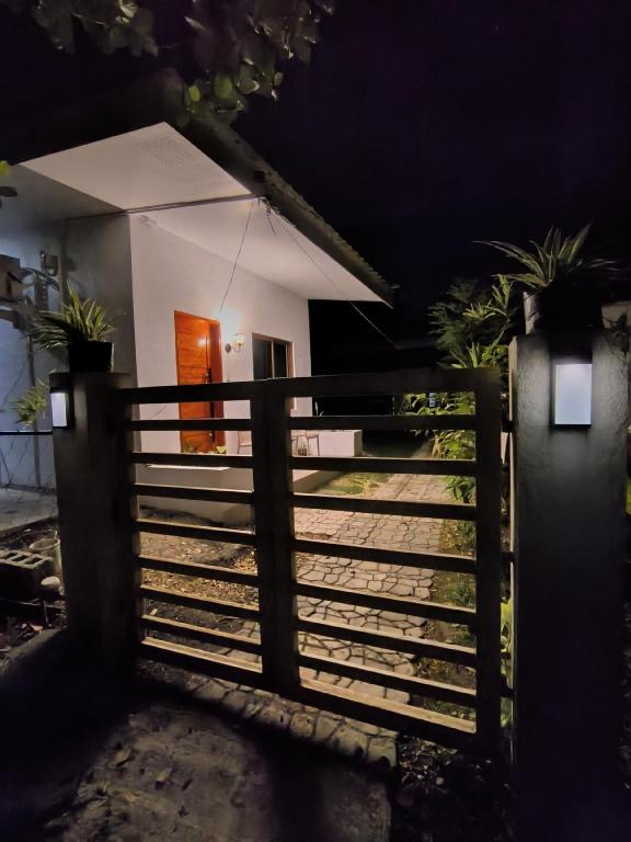 Casa Marilag Guest House — 5-Star Luxury Hotel in Siquijor, Philippines