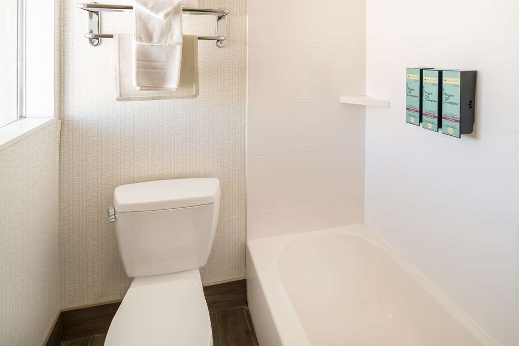 Best Western Coral Hills - photo 41